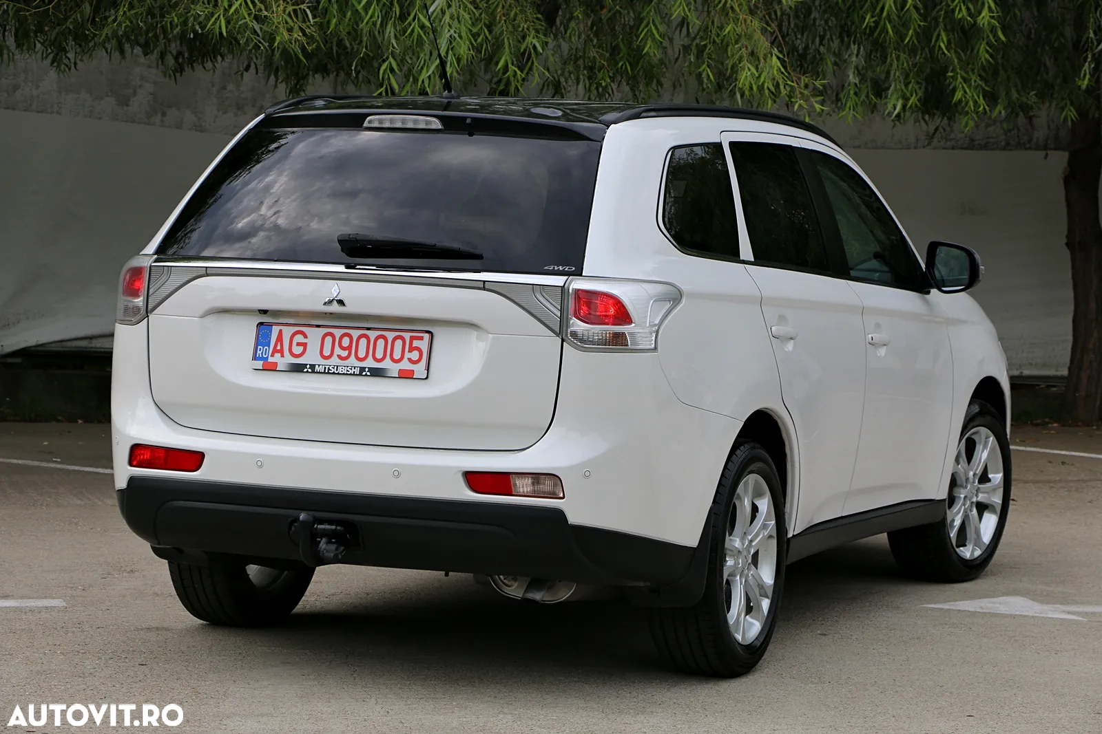 Mitsubishi Outlander 2.2 DI-D 4WD Automatik Diamant Edition - 14