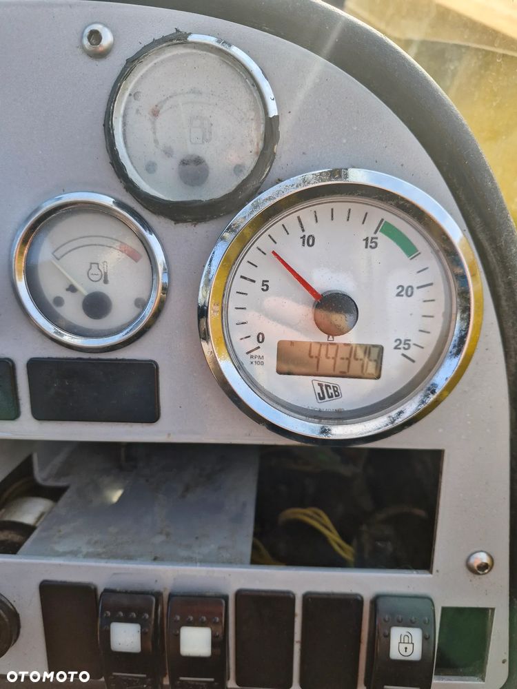 JCB 535-125 - 12
