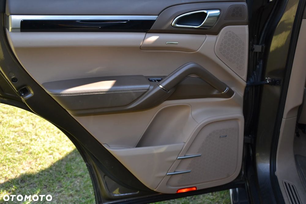 Porsche Cayenne Diesel - 12