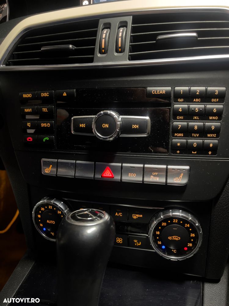 Mercedes-Benz C 250 CGI BlueEFFICIENCY - 18