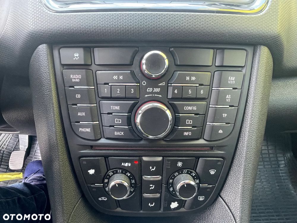 Opel Meriva - 12