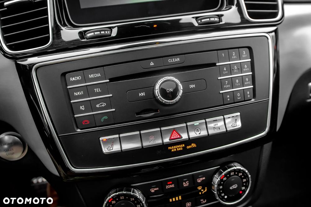 Mercedes-Benz GLE 350 d 4Matic 9G-TRONIC AMG Line - 34