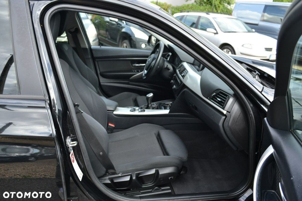 BMW Seria 3 - 15