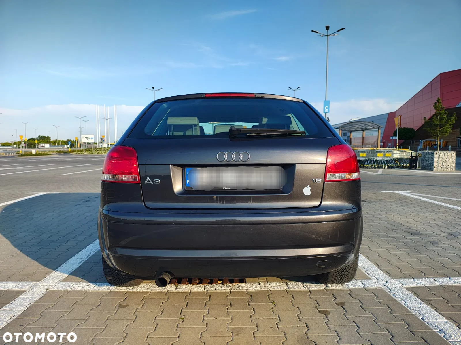 Audi A3 1.6 Ambiente - 2
