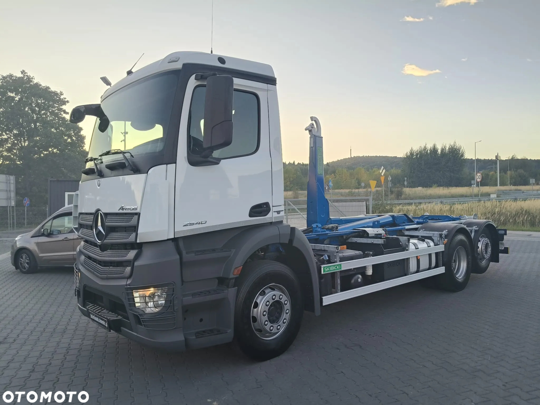 Mercedes-Benz ANTOS 2540 / 6x2 / HAKOWIEC 20t / EURO 6 / - 3