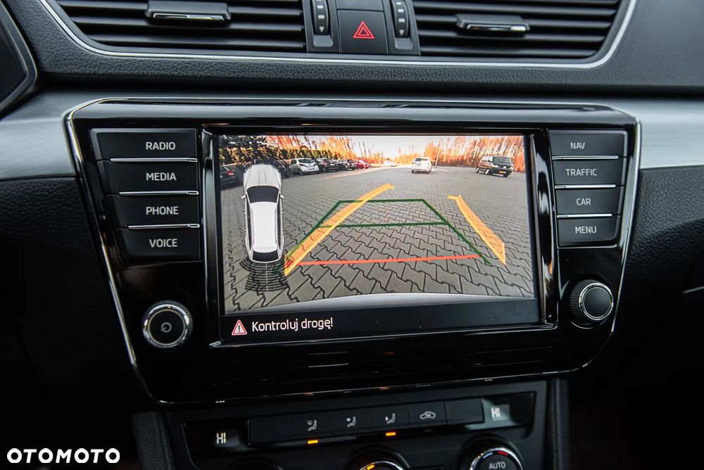 Skoda Superb Combi 2.0 TDI DSG Premium Edition - 20