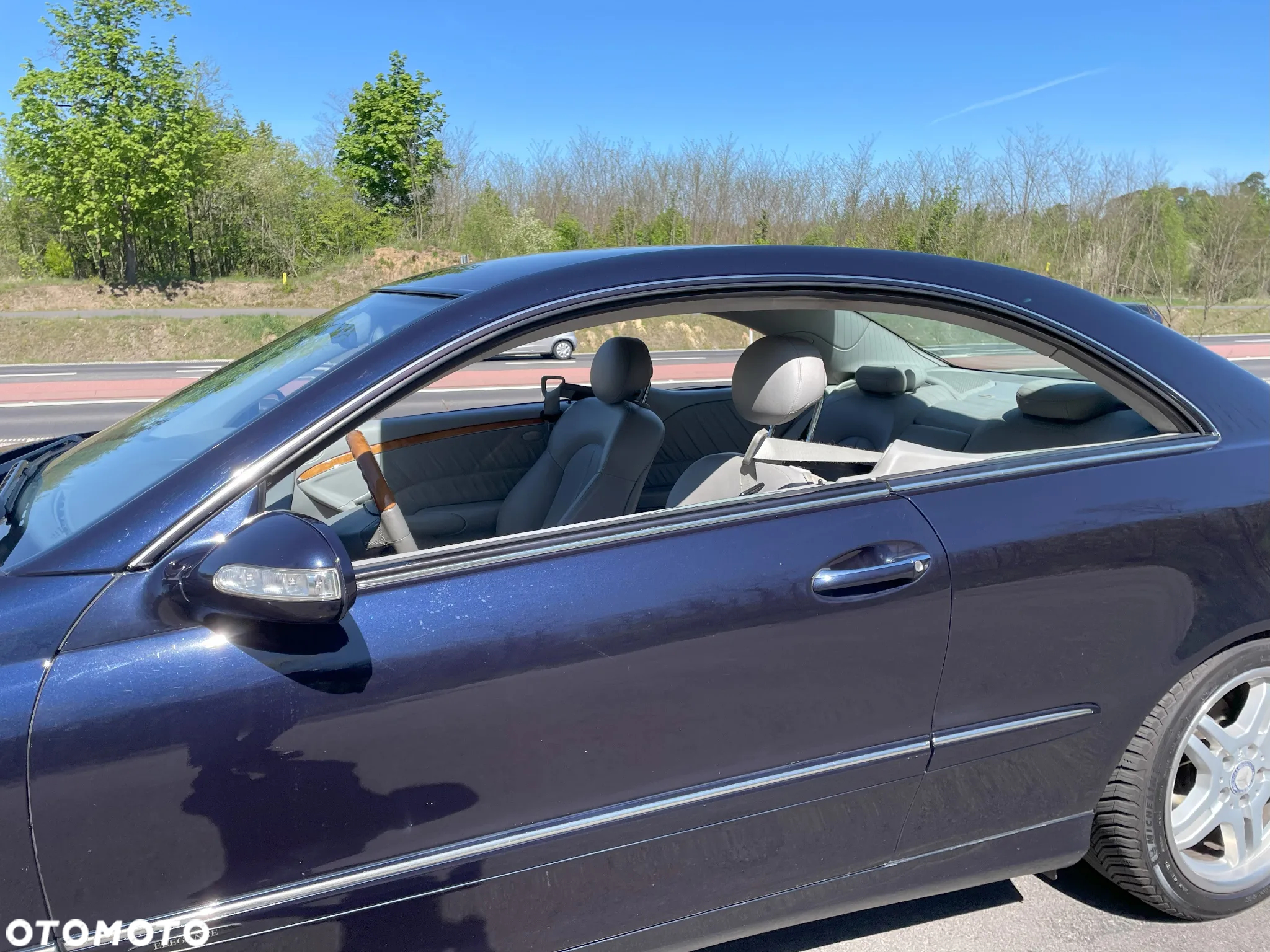 Mercedes-Benz CLK 320 - 12