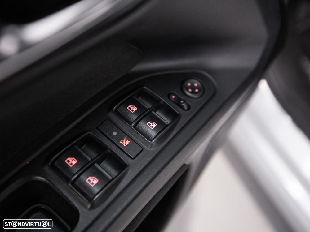 Fiat Tipo Station Wagon 1.3 M-Jet Lounge - 13