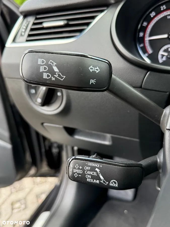 Skoda Octavia 2.0 TDI SCR 4x4 RS DSG - 20