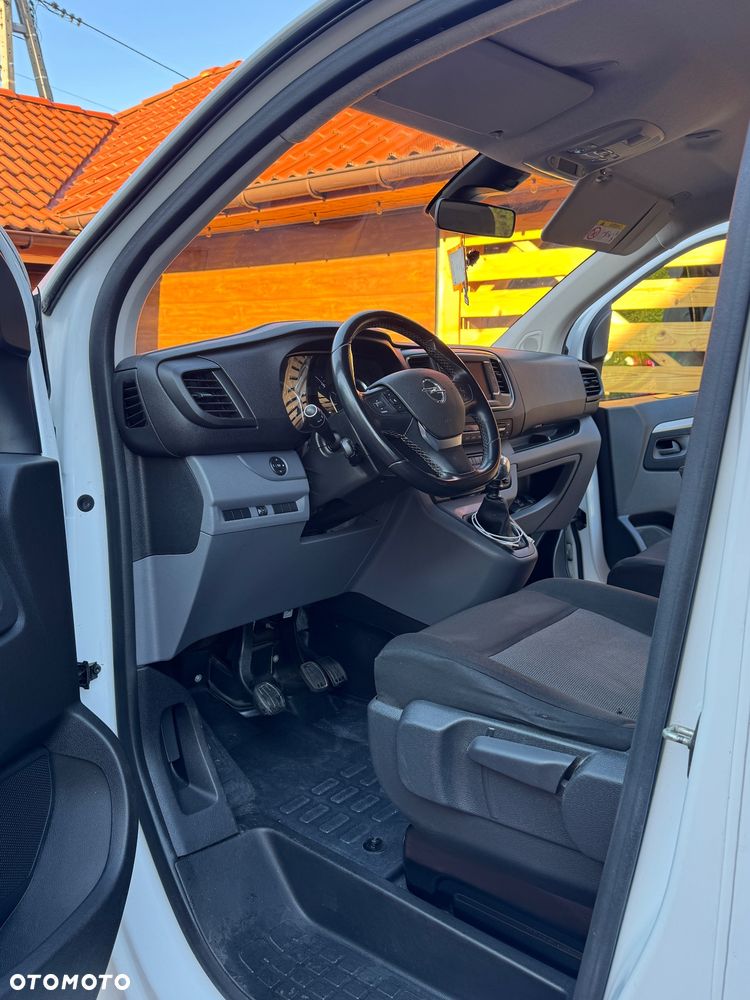 Opel Vivaro - 9