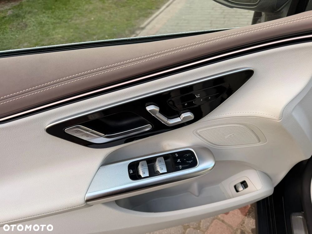 Mercedes-Benz EQE 300 90.5kWh Electric Art - 16