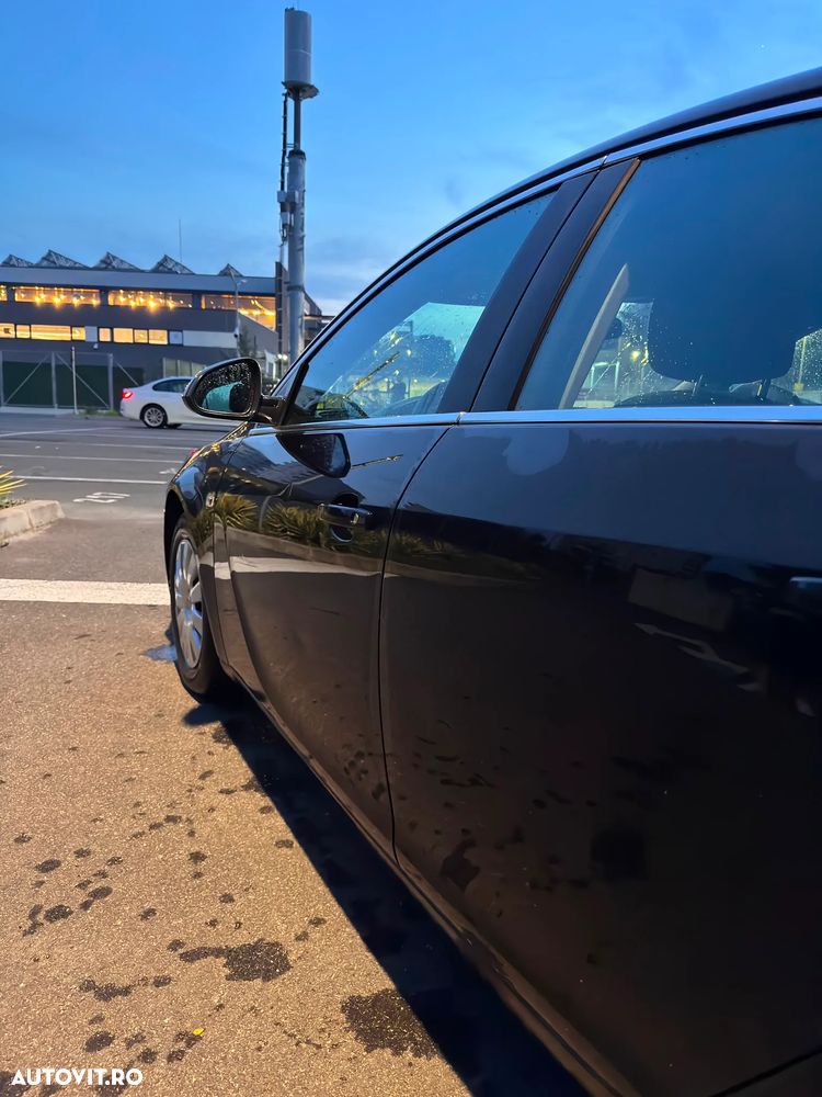 Opel Insignia 2.0 CDTi ECOTEC - 8