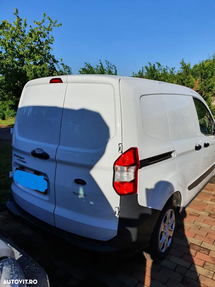 Ford transit courier van - 4