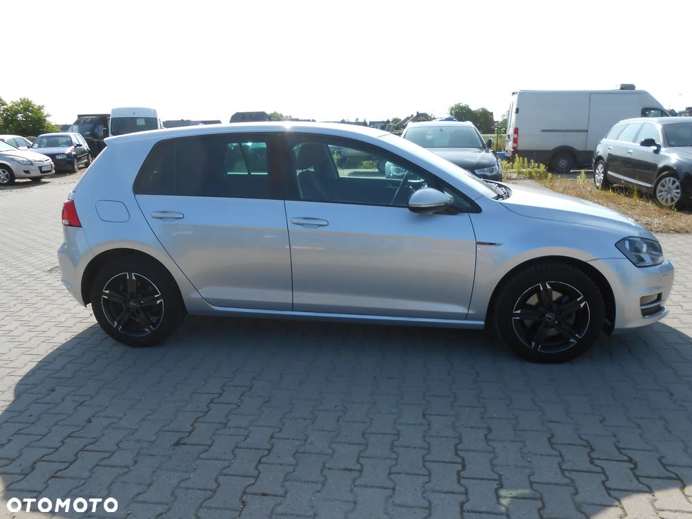 Volkswagen Golf 1.4 TSI BlueMotion Technology DSG Comfortline - 4