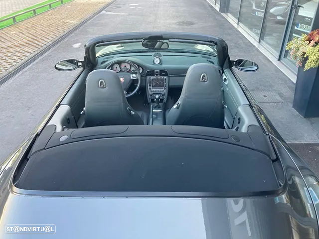 Porsche 911 (997) Carrera 4 S - 10