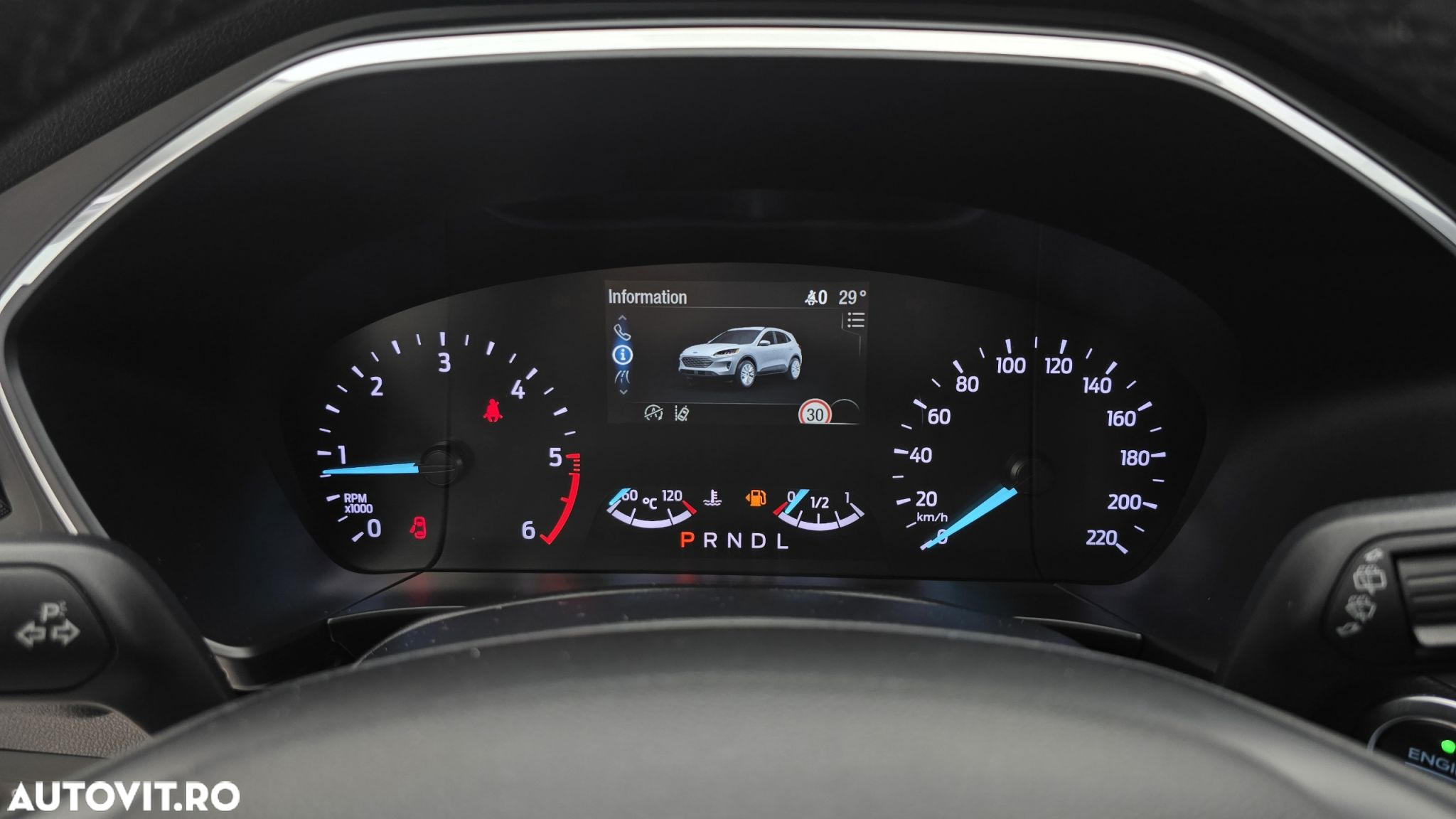 Ford Kuga - 16