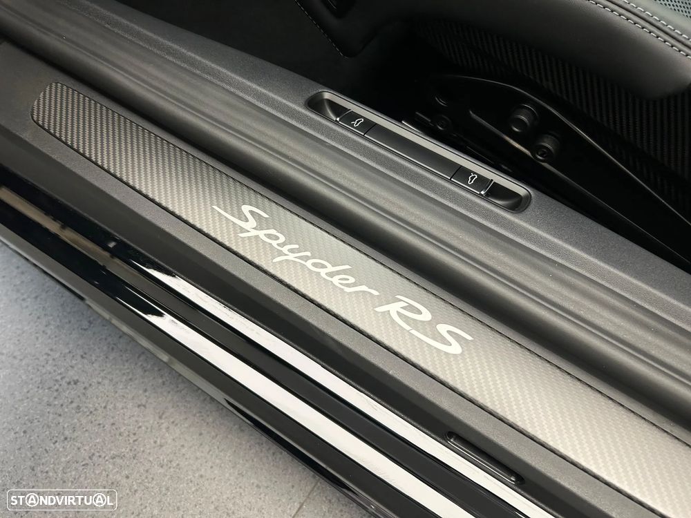 Porsche 718 - 22