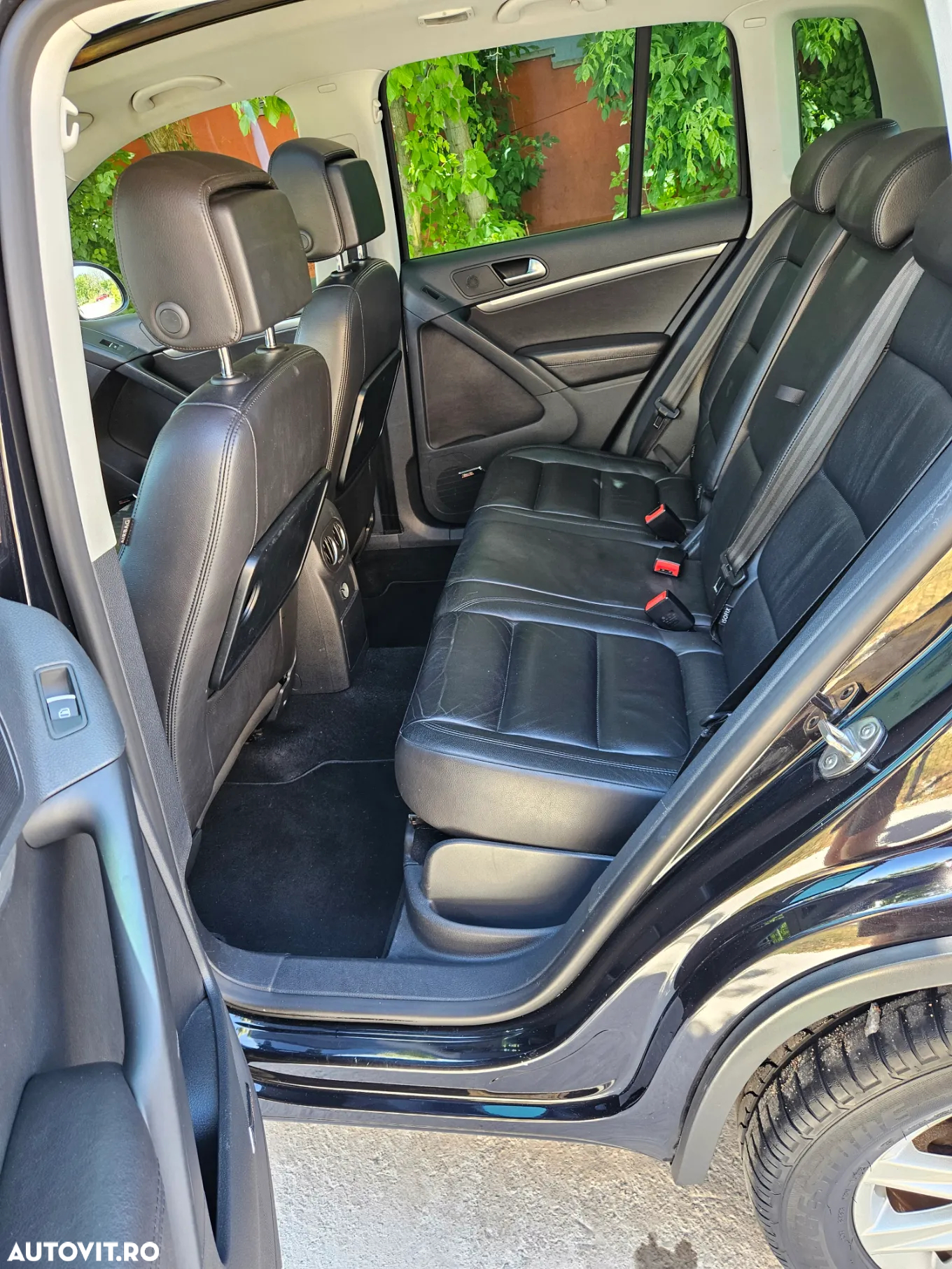 Volkswagen Tiguan 2.0 TDI 4Motion DSG Sport & Style - 10