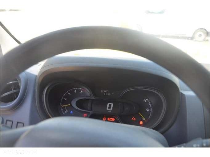 Opel Vivaro - 21