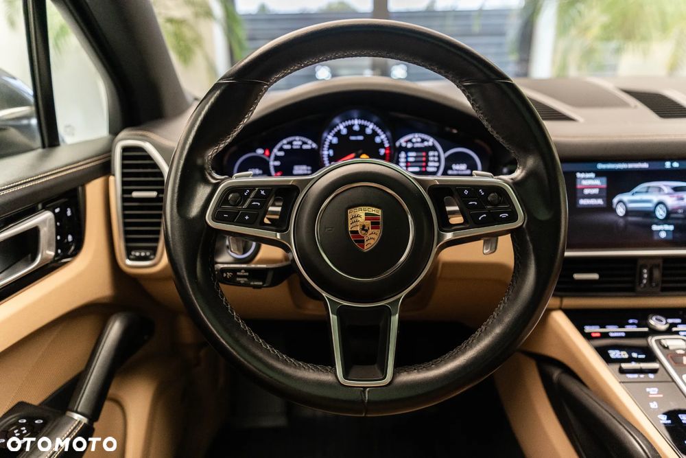 Porsche Cayenne Standard - 37