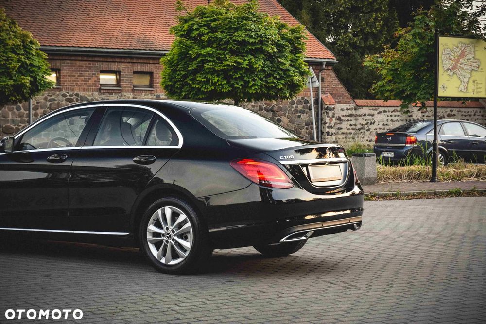 Mercedes-Benz Klasa C 180 9G-TRONIC - 14