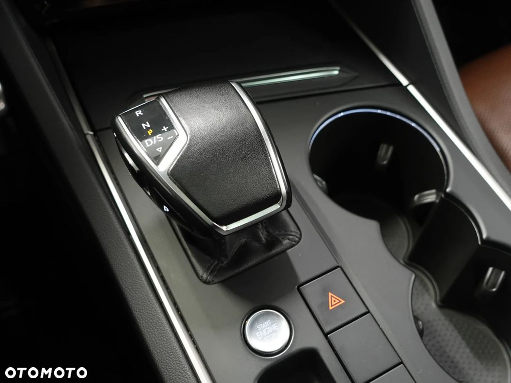 Volkswagen Touareg 4.0 V8 TDI SCR 4Motion Automatik - 35