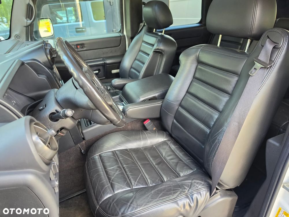 Hummer H2 6.0 V8 - 28