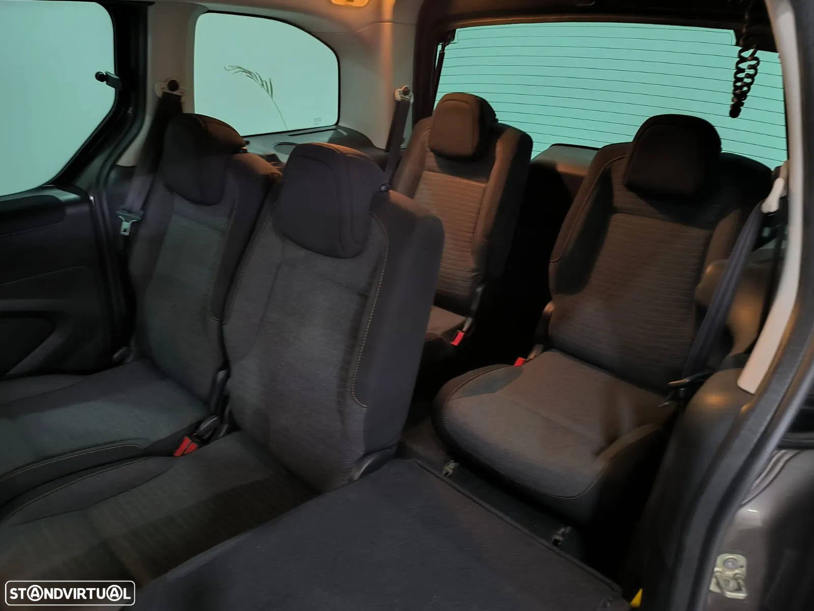 Citroën Berlingo 1.6 BlueHDi Feel 7L - 28