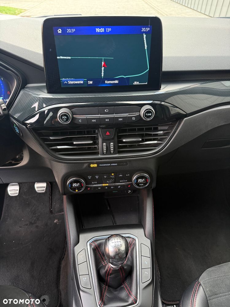 Ford Kuga 2.0 EcoBlue Hybrid ST-LINE X - 20
