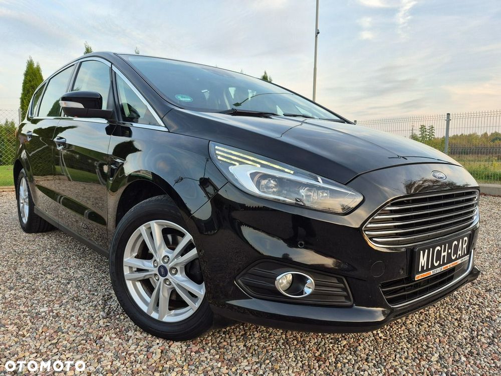 Ford S-Max - 32