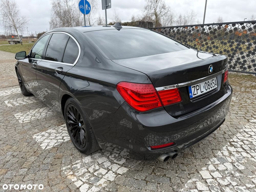 BMW Seria 7 730d - 2