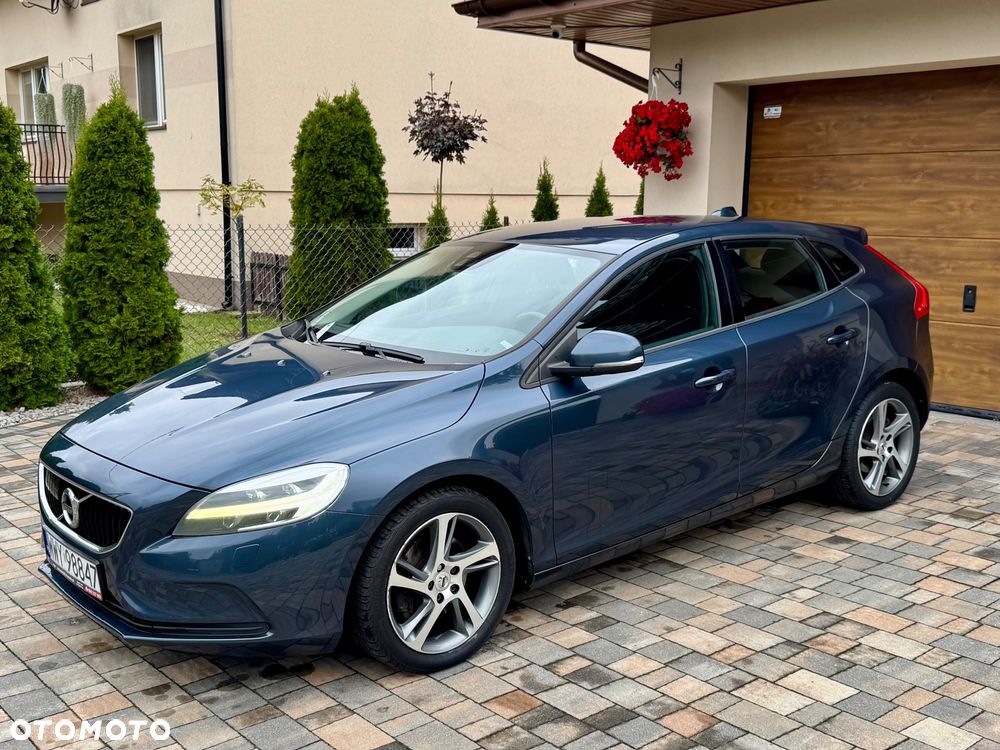 Volvo V40 D3 Momentum - 9