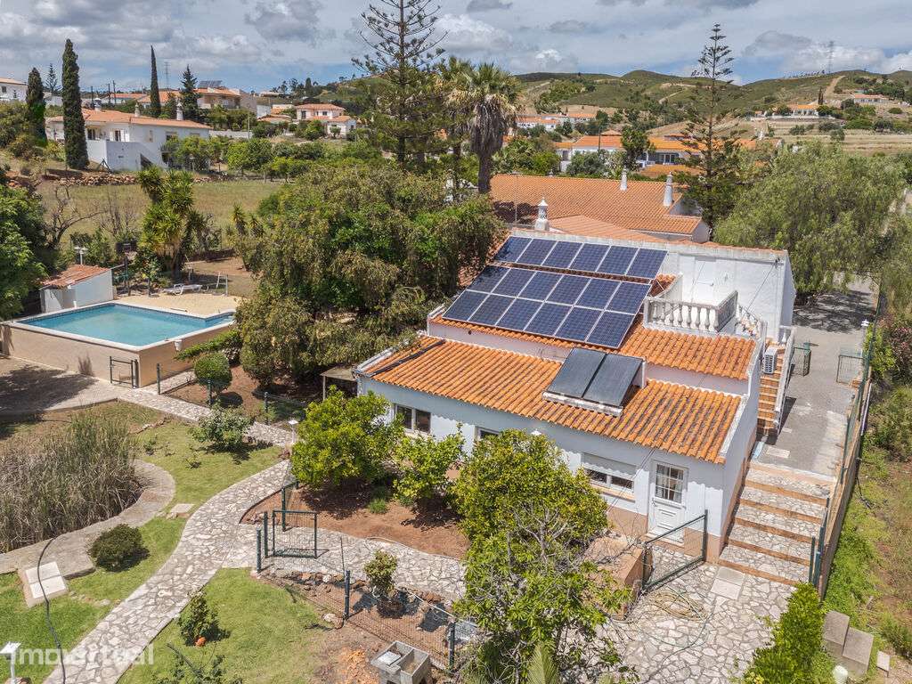 Moradia isolada T7 em Silves de 443 m2 - Grande imagem: 2/40