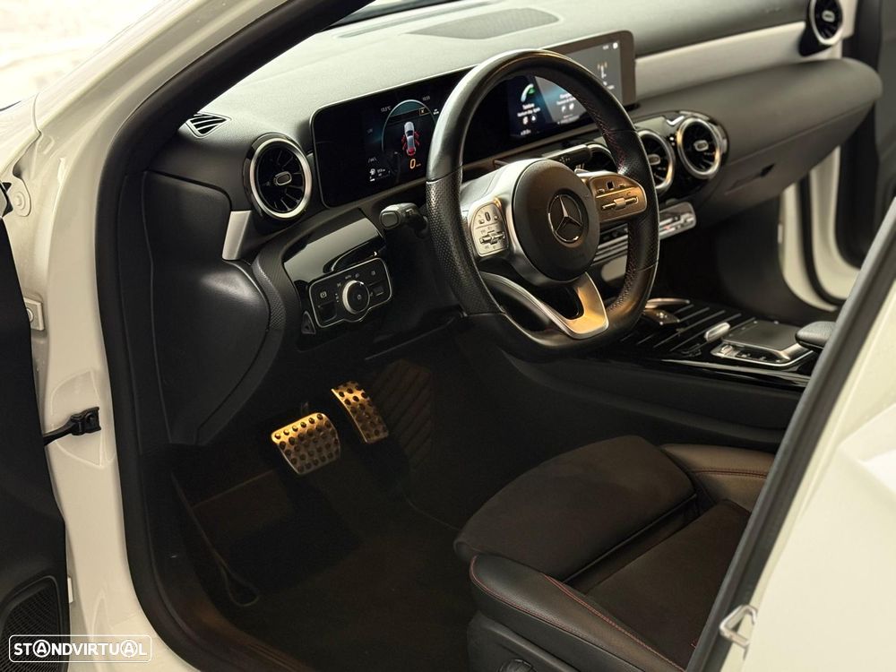 Mercedes-Benz A 180 d 7G-DCT AMG Line - 24