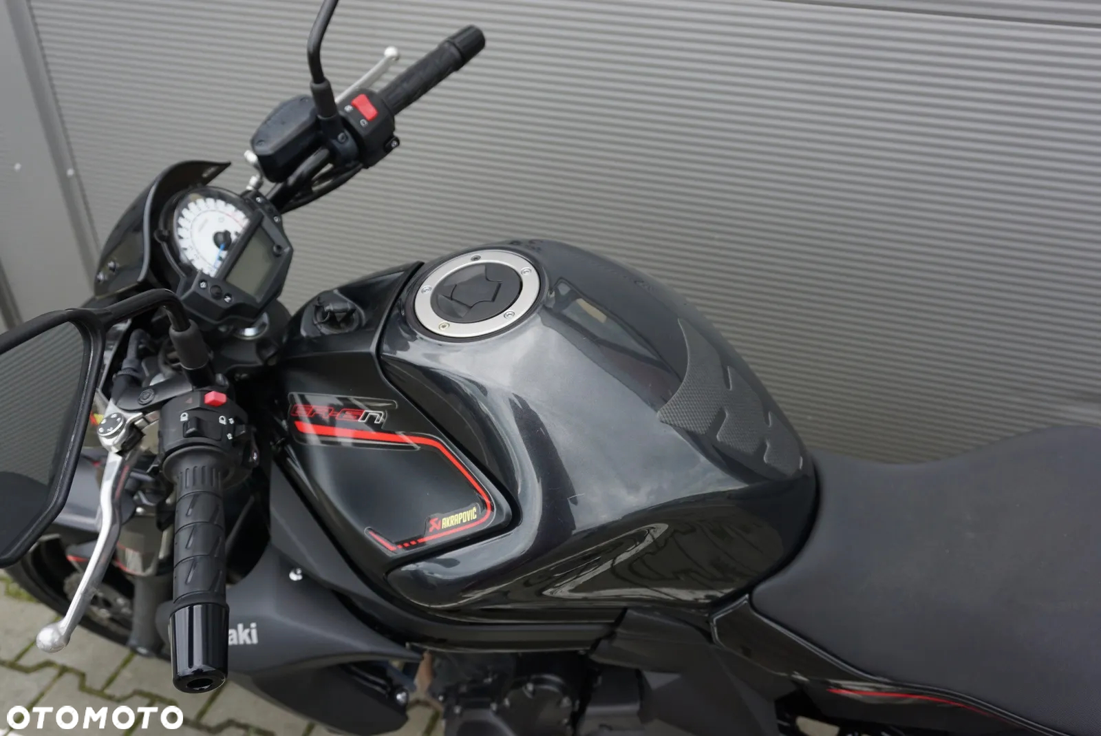 Kawasaki ER - 18