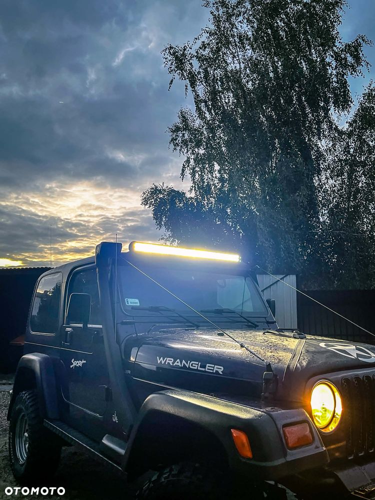 Jeep Wrangler 2.5 Sport - 12