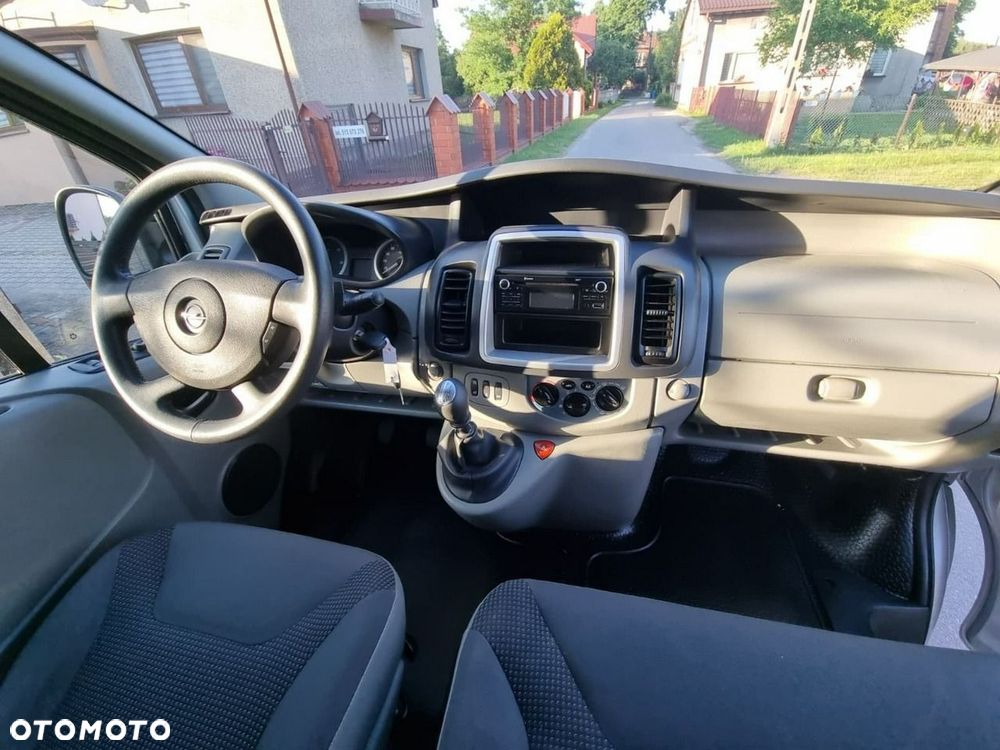 Opel Vivaro - 12