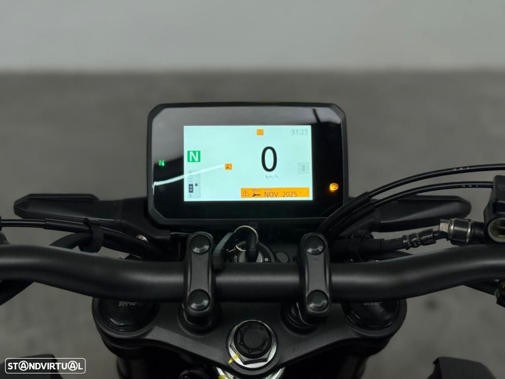 Honda CB 125 Neo Sports Café - 8