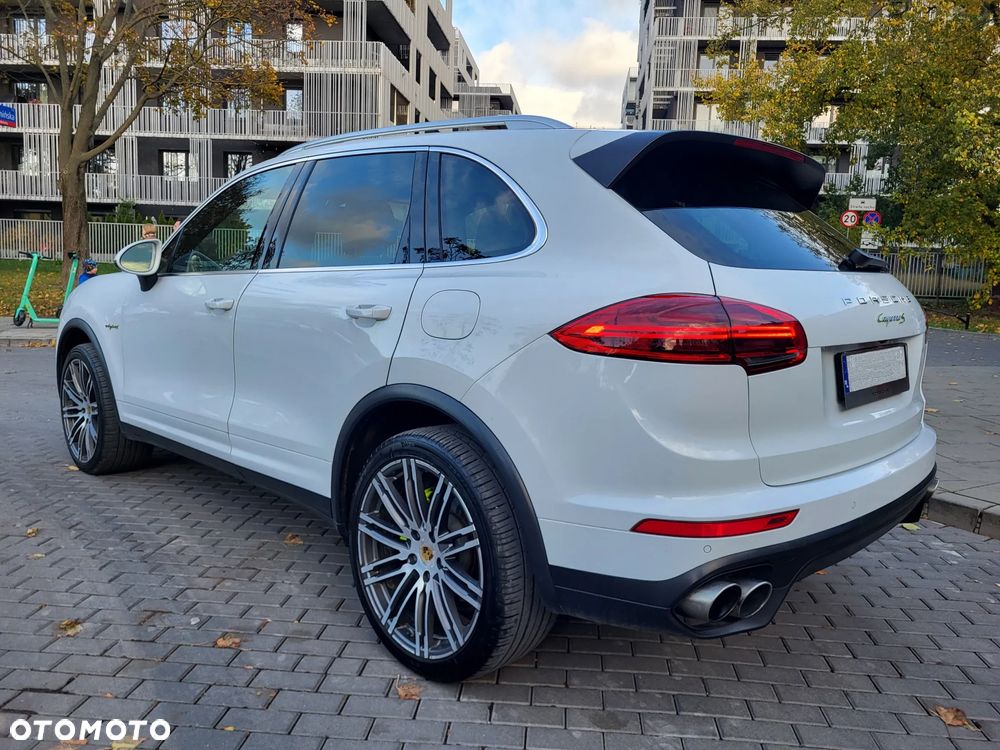 Porsche Cayenne S Hybrid Tiptronic S - 29