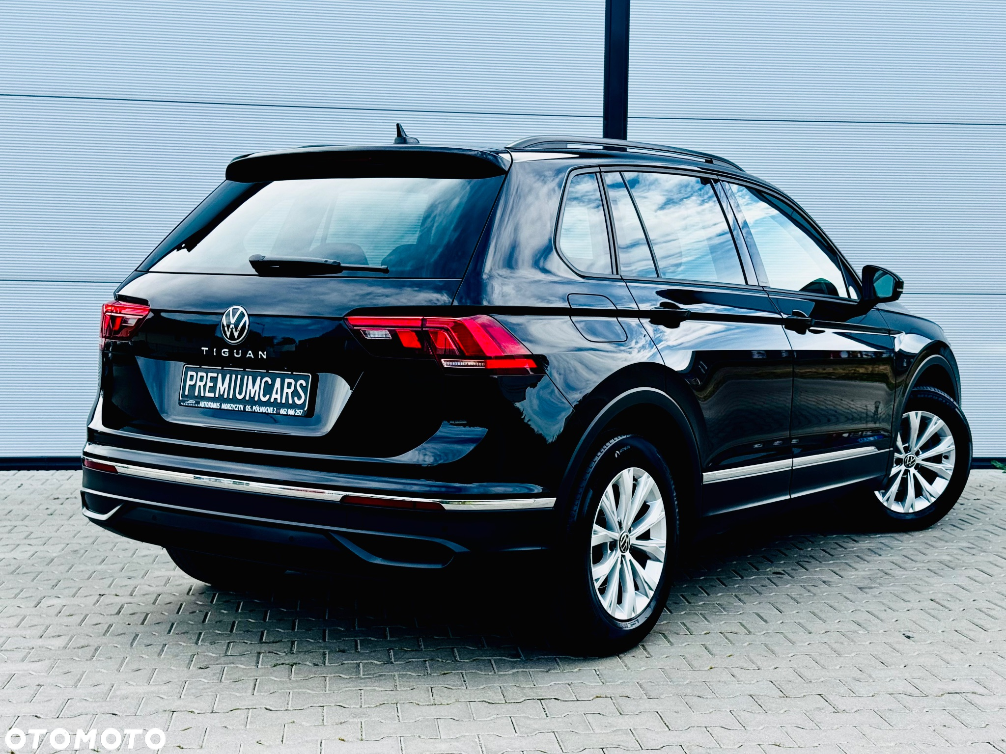 Volkswagen Tiguan - 23