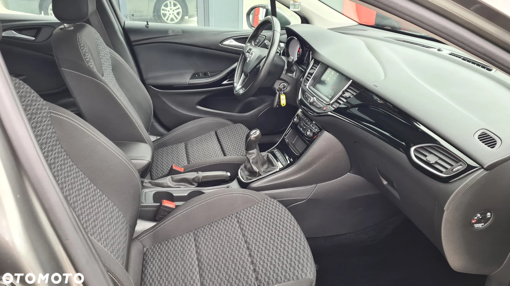 Opel Astra - 8
