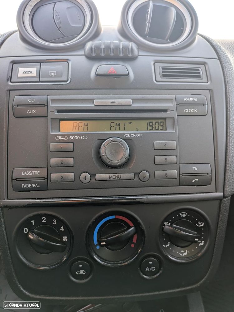 Ford Fiesta 1.25 Zetec - 5