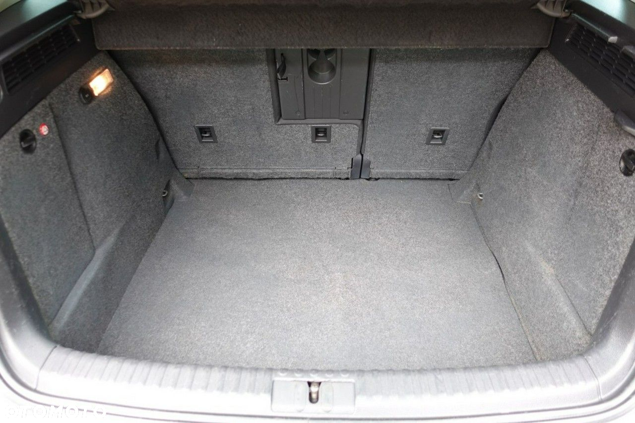 Volkswagen Tiguan - 13