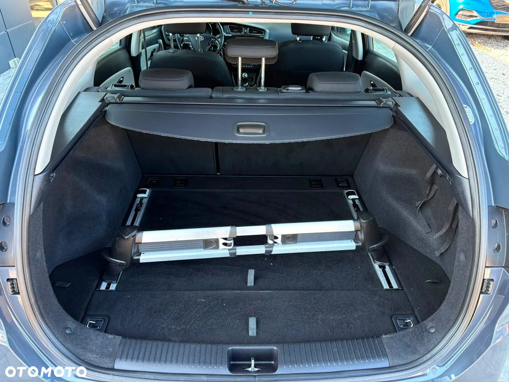 Kia Ceed 1.6 CVVT ISG Spirit - 15