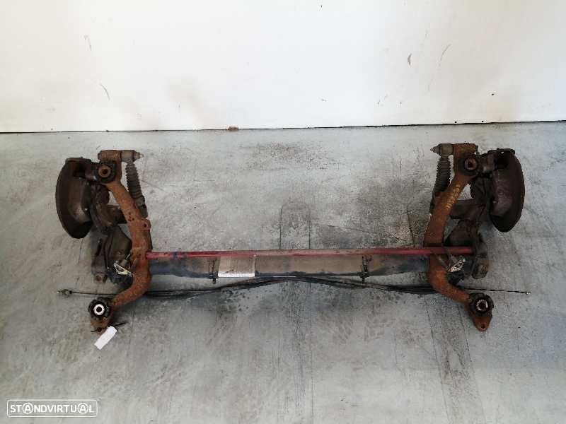 CHARRIOT TRASEIRO PEUGEOT 206 FASTBACK 2004 - 1