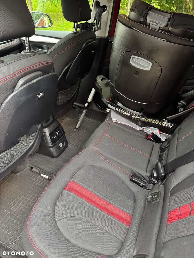 BMW Seria 2 220d Sport Line - 5