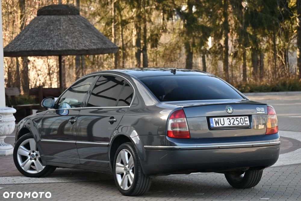 Skoda Superb 2.0 TDI DPF Prestige - 14