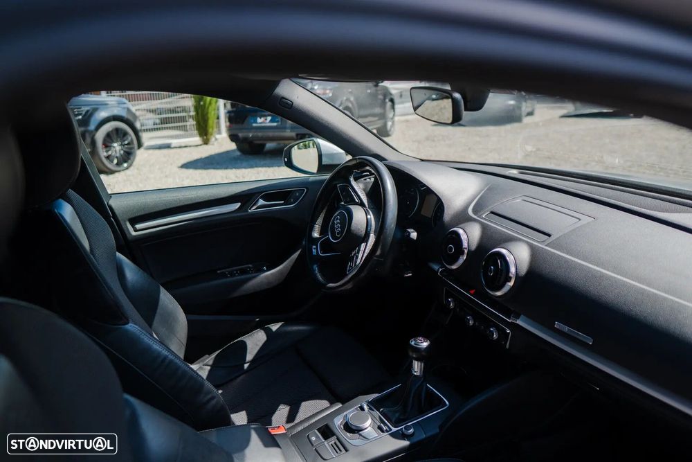 Audi A3 Limousine 1.6 TDI S-line - 23