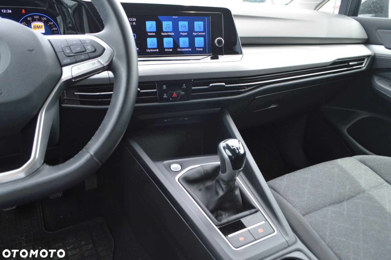 Volkswagen Golf - 15