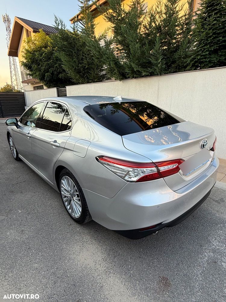 Toyota Camry 2.5 Dynamic - 6